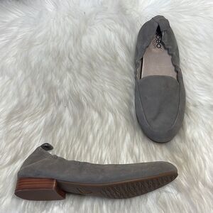 Abeo BioSystem Jean‎ Grey Suede Loafer Flats Sz 7 NARROW WIDTH